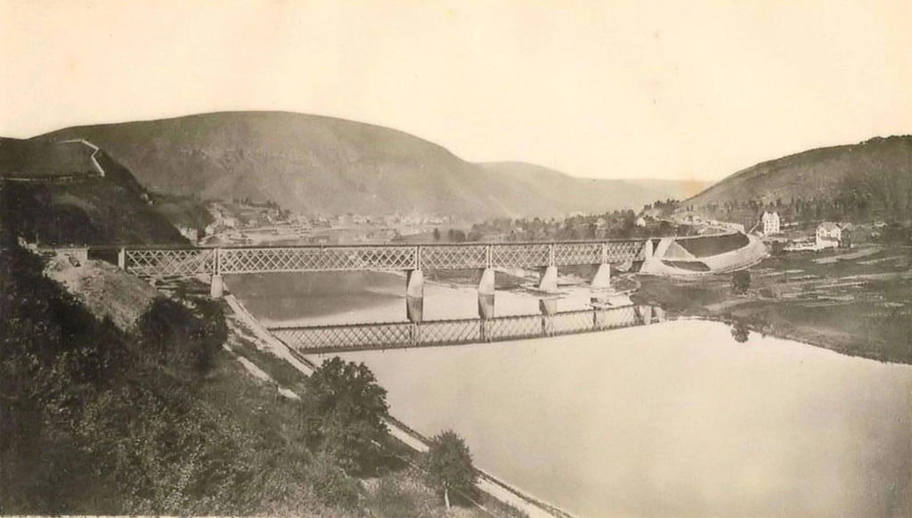Die Bullayer Brücke im Jahr 1880